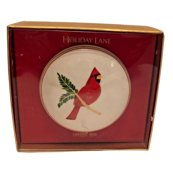 Macy's Holiday Lane Red Cardinal White Ceramic Trinket Box Christmas Round - Picture 2 of 7